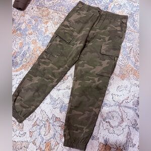 American Eagle Outfitters Camouflage Flex Pants